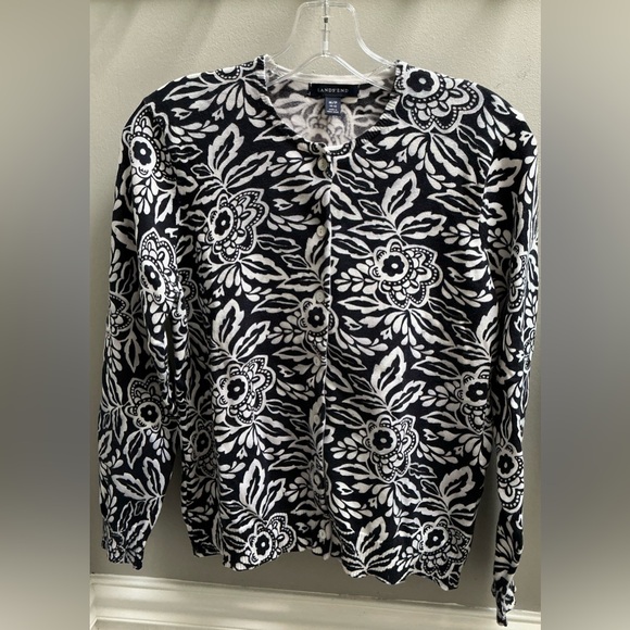 Lands' End women's button-up cardigan featuring a black and white floral pattern - Picture 2 of 6